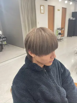 カラー メンズ ダメージレスブリーチ RIKU🎨のヘアスタイル