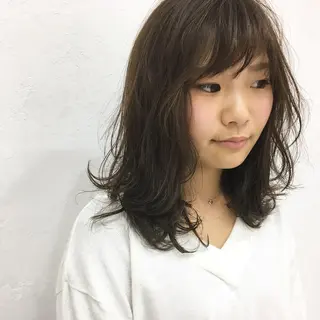 ミディアム カラー 鈴木 翔梧のヘアスタイル