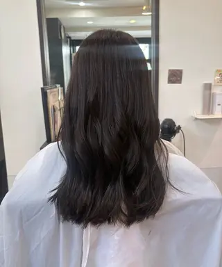 ロング AIRI /  eachのヘアスタイル
