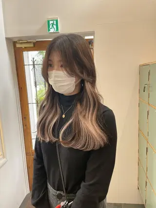 ロング YUYU🦕 /エクステ/艶カラーのヘアスタイル