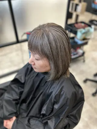 セミロング カラー 白髪ぼかし特化美容師 古賀雄歩のヘアスタイル