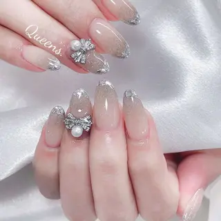 ネイル Queens 榊 まおのネイルデザイン