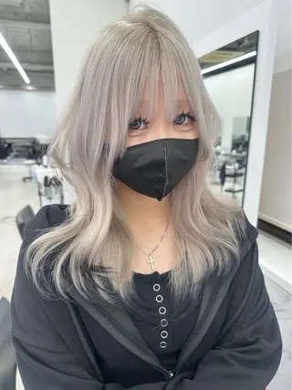 カラー ブリーチ/ハイトーン 名古屋栄 リカのヘアスタイル
