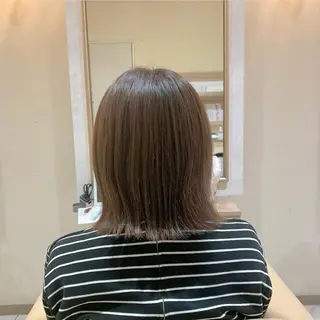 カラー 伊藤 紫穂のヘアスタイル
