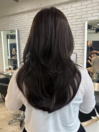 ロング カラー Airi 韓国y2k ハイレイヤーのヘアスタイル