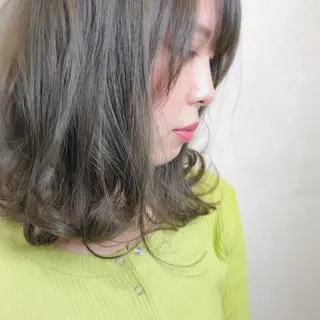 ミディアム 佐々岡 亮介のヘアスタイル