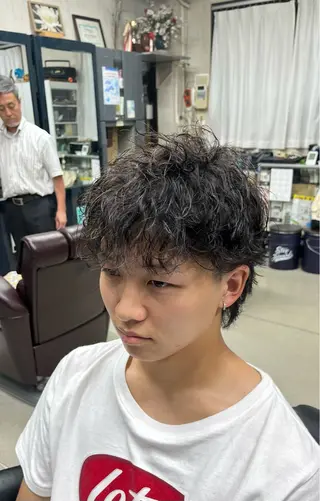 ミディアム パーマ メンズ 中野 あおいのヘアスタイル