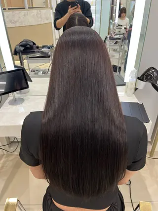 ロング カラー オオタ ユウトのヘアスタイル