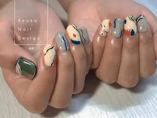 ミディアム ネイル Blowe ニュアンスのネイルデザイン