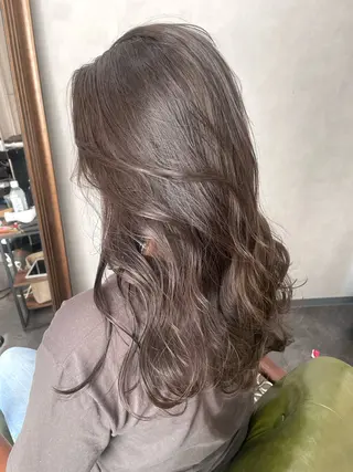 ロング カラー レイヤーカット/透明 感カラー🩵中村友美のヘアスタイル