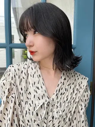 ミディアム カラー 顔周りカット 【オノザワリョウ】のヘアスタイル