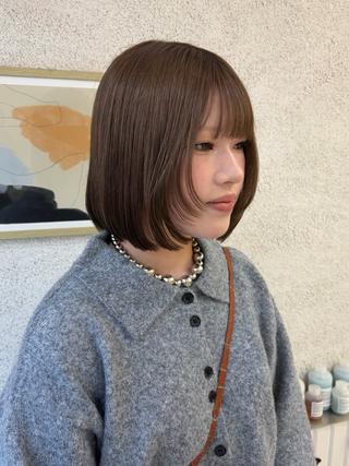 ミディアム カラー 🧸柔らかベージュ/ 顔周りレイヤー/ミクのヘアスタイル