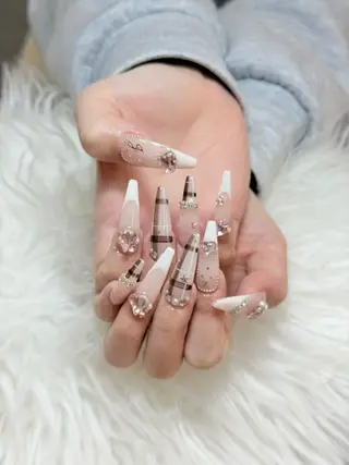 ネイル ANH ゴテゴテネイルサロンのネイルデザイン