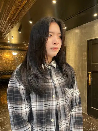 セミロング カラー パーマ ヘアアレンジ くびれレイヤー/艶 カラー　MADOKAのヘアスタイル
