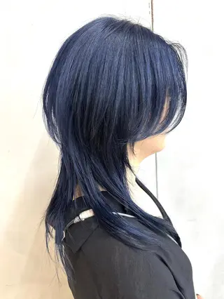 セミロング カラー デザインカラー/パー マ🦖外岡咲希🦖のヘアスタイル