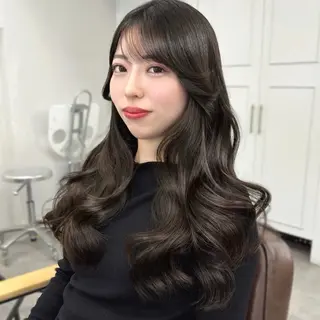 ロング 山﨑 優衣のヘアスタイル