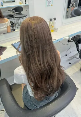ロング カラー 🤎モテ髪&透明感 ミルクティー🥣🤎のヘアスタイル