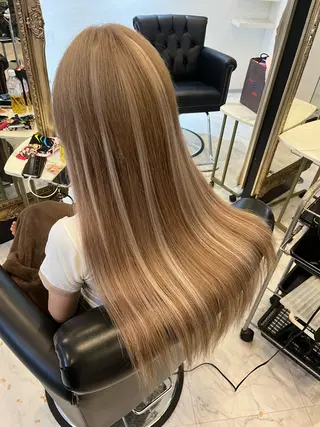 ロング ケアブリーチ&シール エクステの店和田翔莉のヘアスタイル