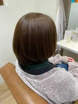 ミディアム カラー 亀田 実花のヘアスタイル