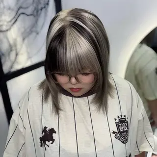 セミロング カラー Ren. 🦋デザインカラーのヘアスタイル