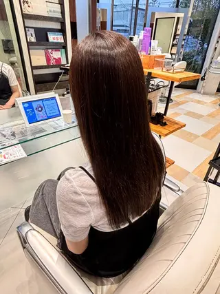 ロング カラー 高橋 佳那のヘアスタイル