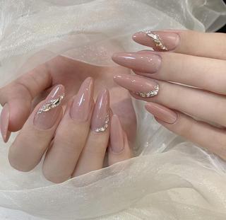 ネイル エリ🫧 nail池袋東口のネイルデザイン
