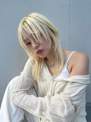 カラー 夏のハイトーン🌟 韓国風ブリーチカラーのヘアスタイル