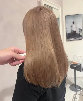 ロング Fleur 西 優希のヘアスタイル