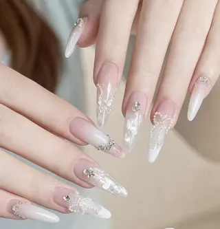 ネイル エリ🫧 nail池袋東口のネイルデザイン