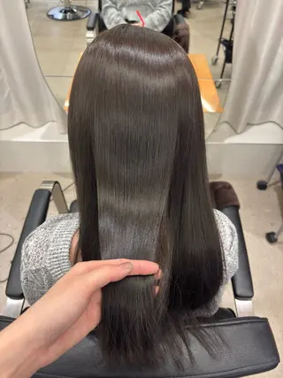 カラー 高杉 菜子のヘアスタイル