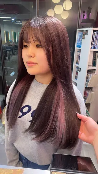 カラー Mii. 内田萌々のヘアスタイル