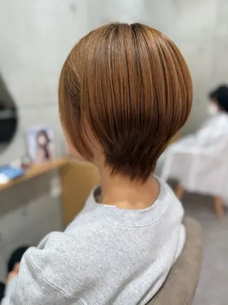 ショート カラー 🤍NAOMI _Naniのヘアスタイル