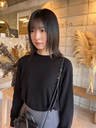 ミディアム 狩野 くるみのヘアスタイル