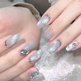 ネイル Queens テイのネイルデザイン