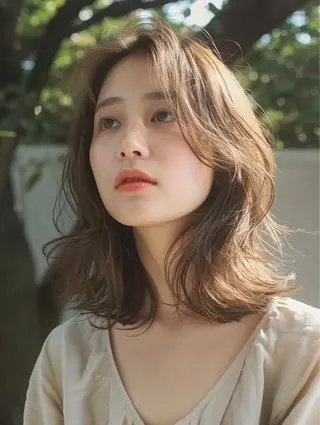 ミディアム 顔周りの似合わせ特化 井手麻梨栄のヘアスタイル