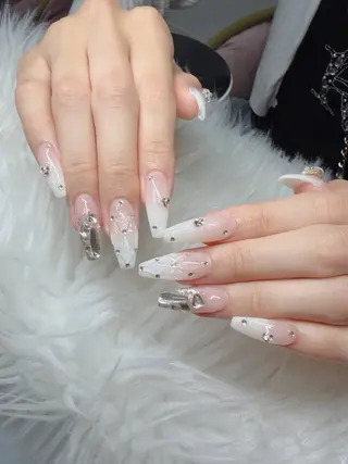 ネイル Lee Nailsのネイルデザイン