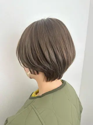 ショート カラー 中村 佳歩のヘアスタイル