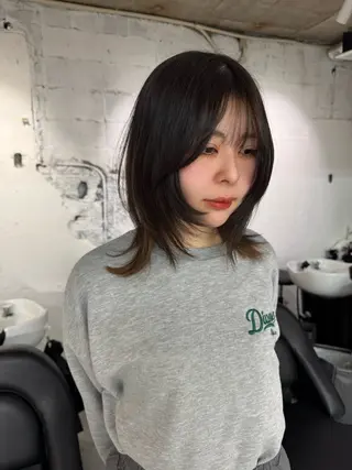 ミディアム 🪐hikari 似合わせカットのヘアスタイル