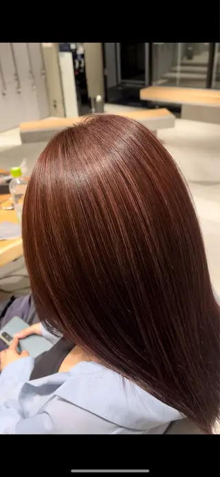 セミロング カラー レイヤー MINX伊藤なず菜のヘアスタイル