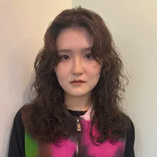 ミディアム パーマ ブリーチ/デザイン 🎀Kanoのヘアスタイル