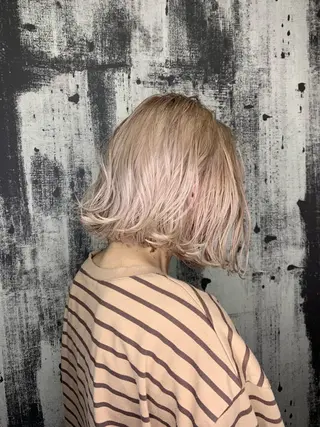 ショート 透明感カラー& メンズアイブロウ専門のヘアスタイル