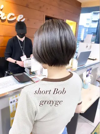 ショート レイヤー/艶髪カラー 森本くるみのヘアスタイル