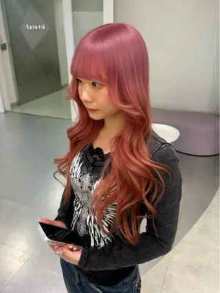 ロング カラー RIHO🎀栄 ハイトーン×顔周りのヘアスタイル