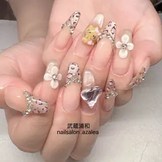 ネイル R inのネイルデザイン