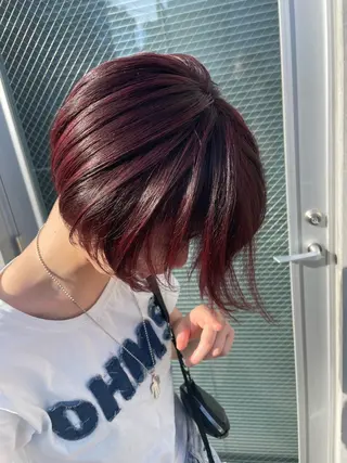 セミロング カラー インナーカラー 推し ブリーチ 髪質改善のヘアスタイル