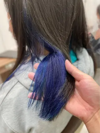 ミディアム ナカタケ ユウのヘアスタイル
