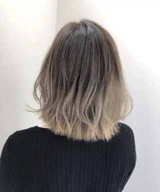 ミディアム カラー 白井 つづりのヘアスタイル