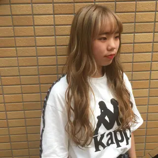 ロング カラー しのはら まどかのヘアスタイル