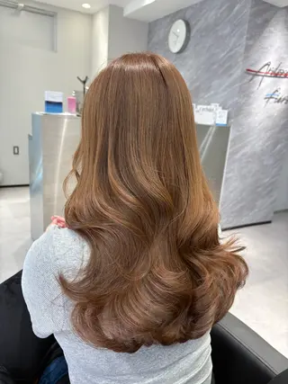 ロング 谷澤 愛のヘアスタイル