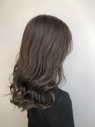 セミロング カラー 【透明感、艶髪】西村 有司のヘアスタイル